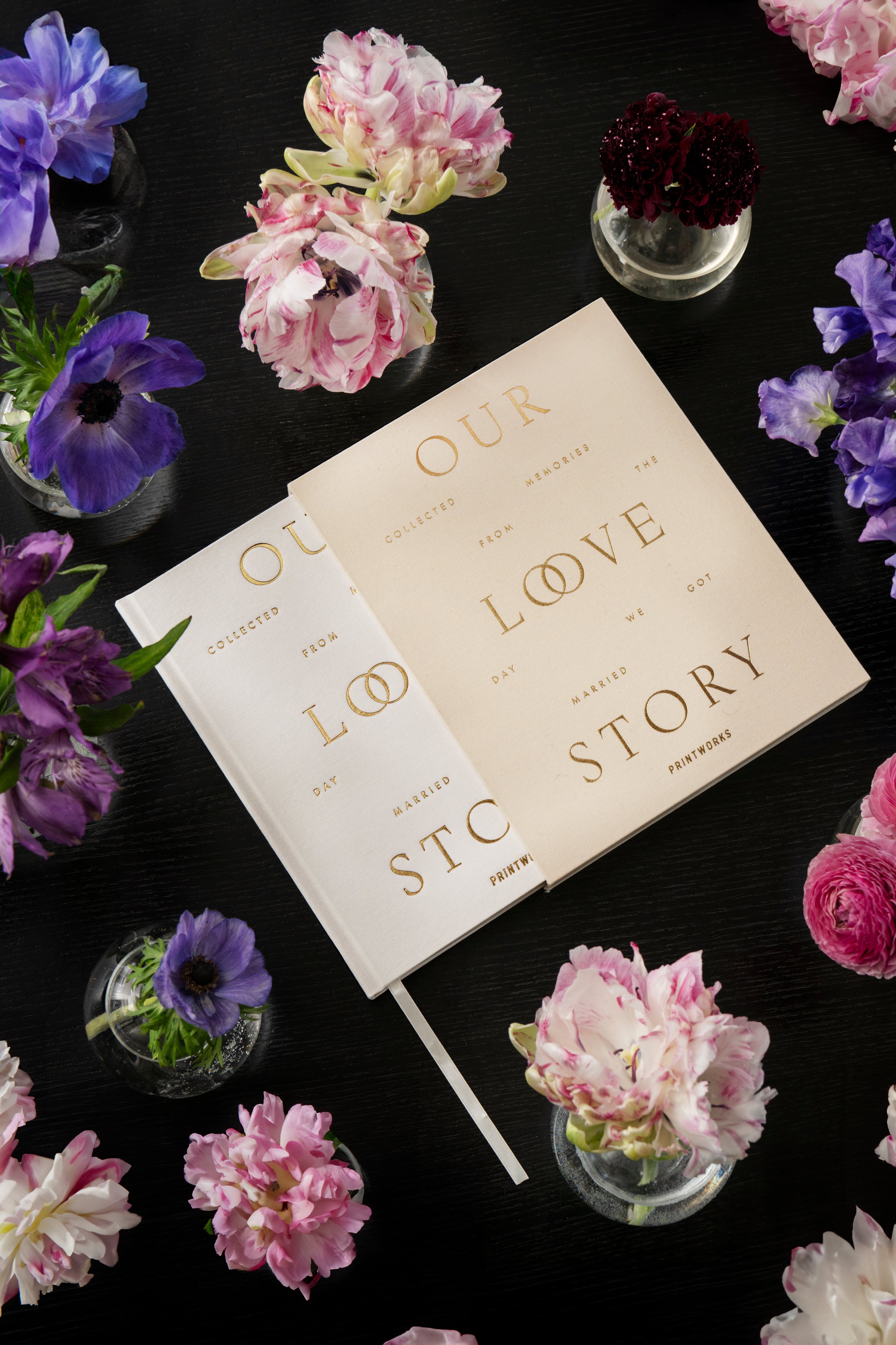 Svatební deník OUR LOVE STORY béžový s bílou