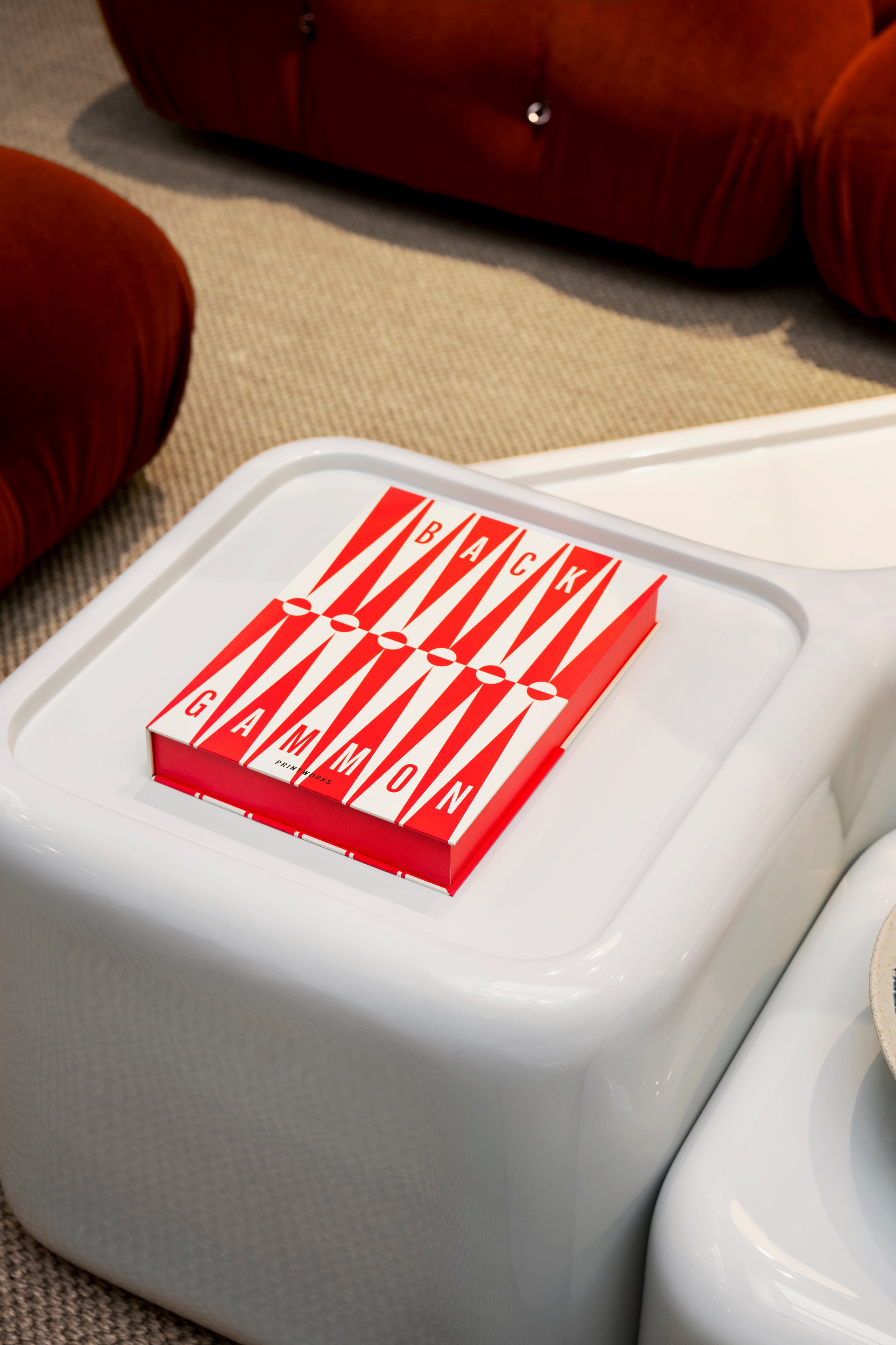 Sada na hru v backgammon ART OF BACKGAMMON červená s béžovou