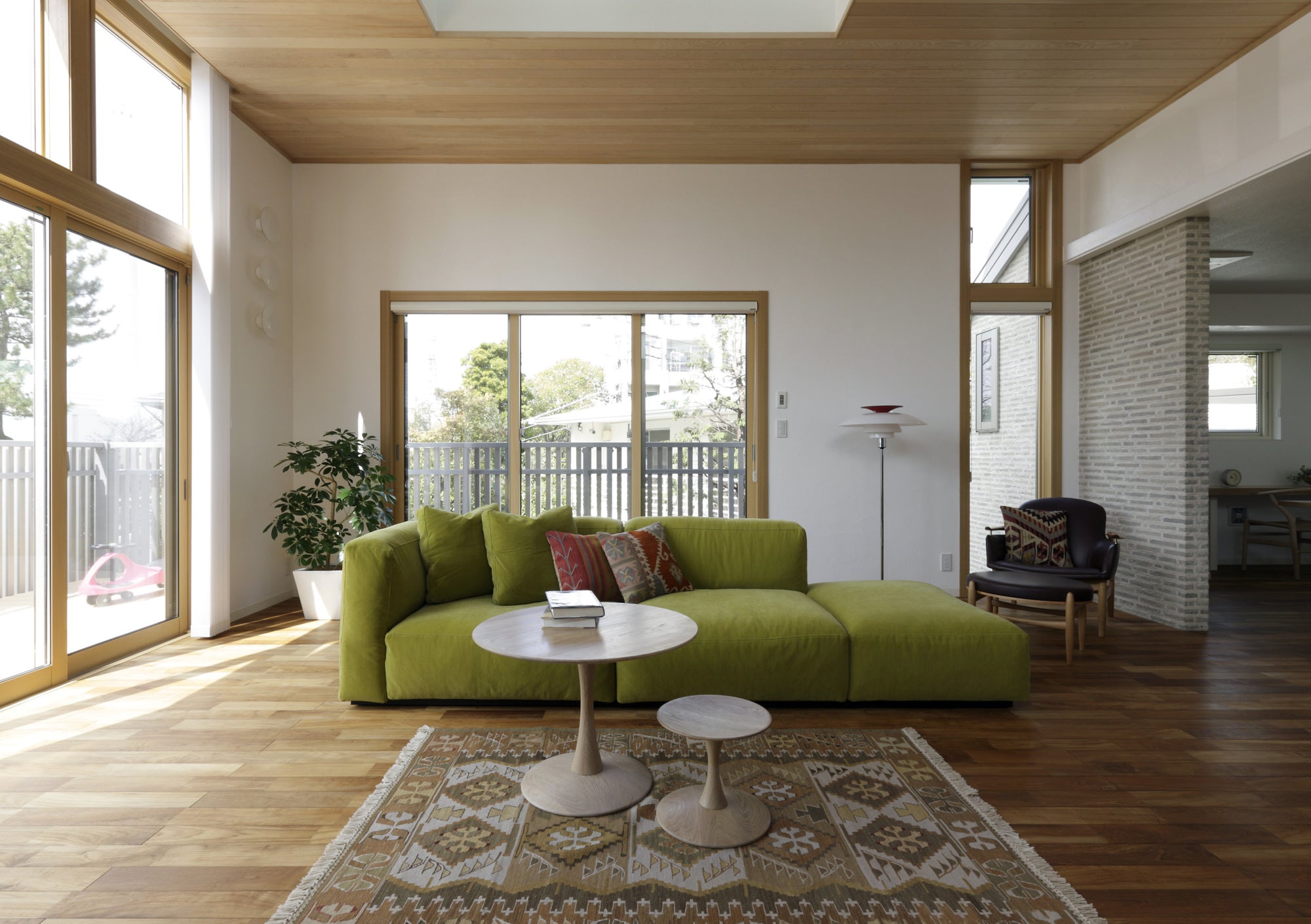 AJ EKLIPTA wall lamp white