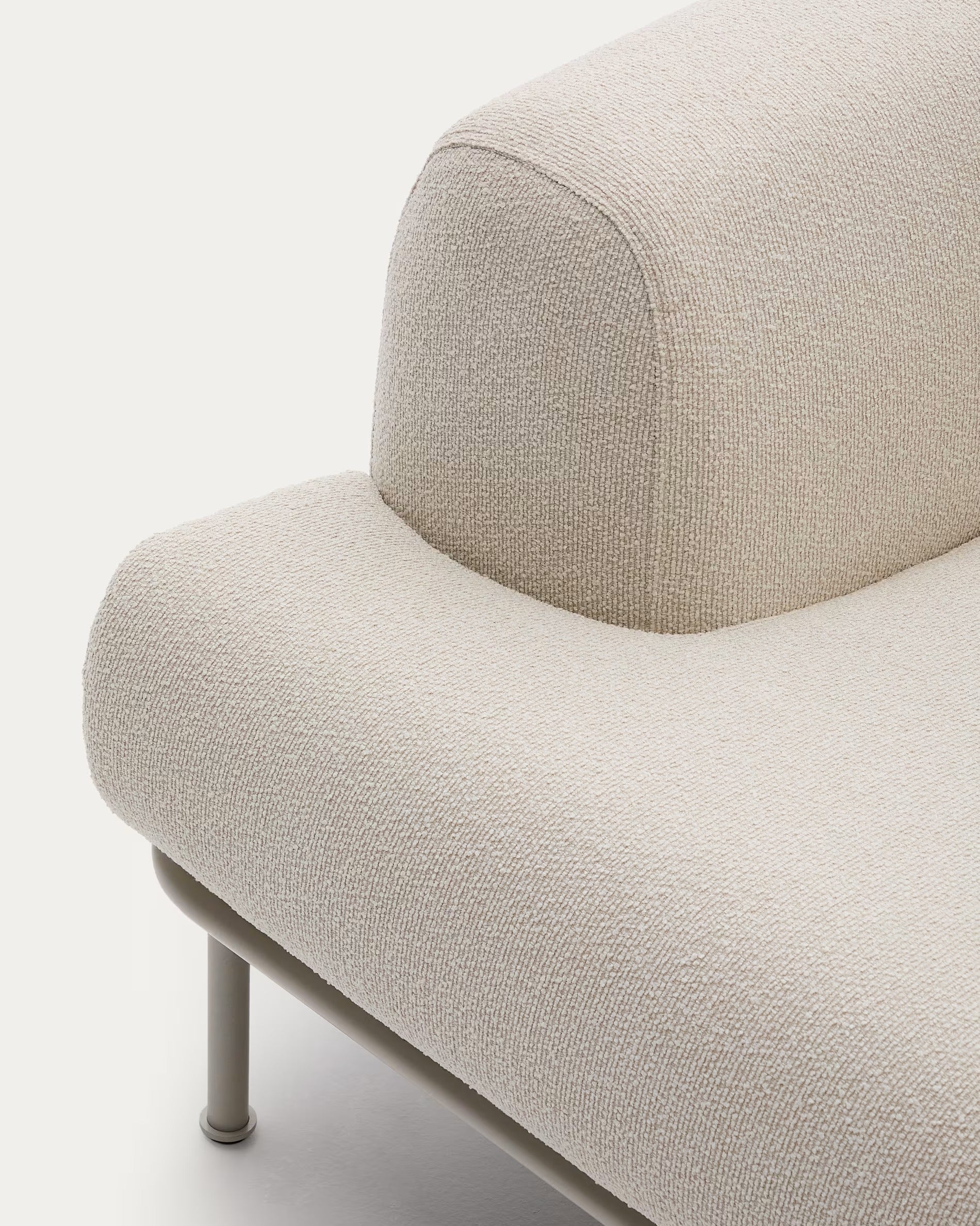 Pohovka 3-osobová AURUM ecru szenil s béžovým podstavcem