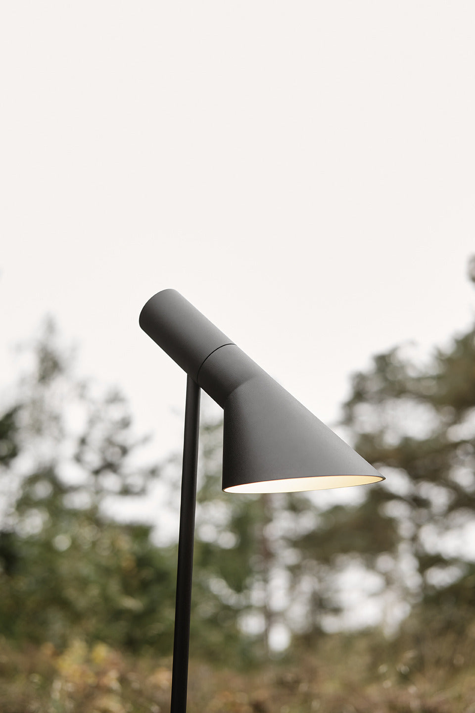 AJ black outdoor standing lamp