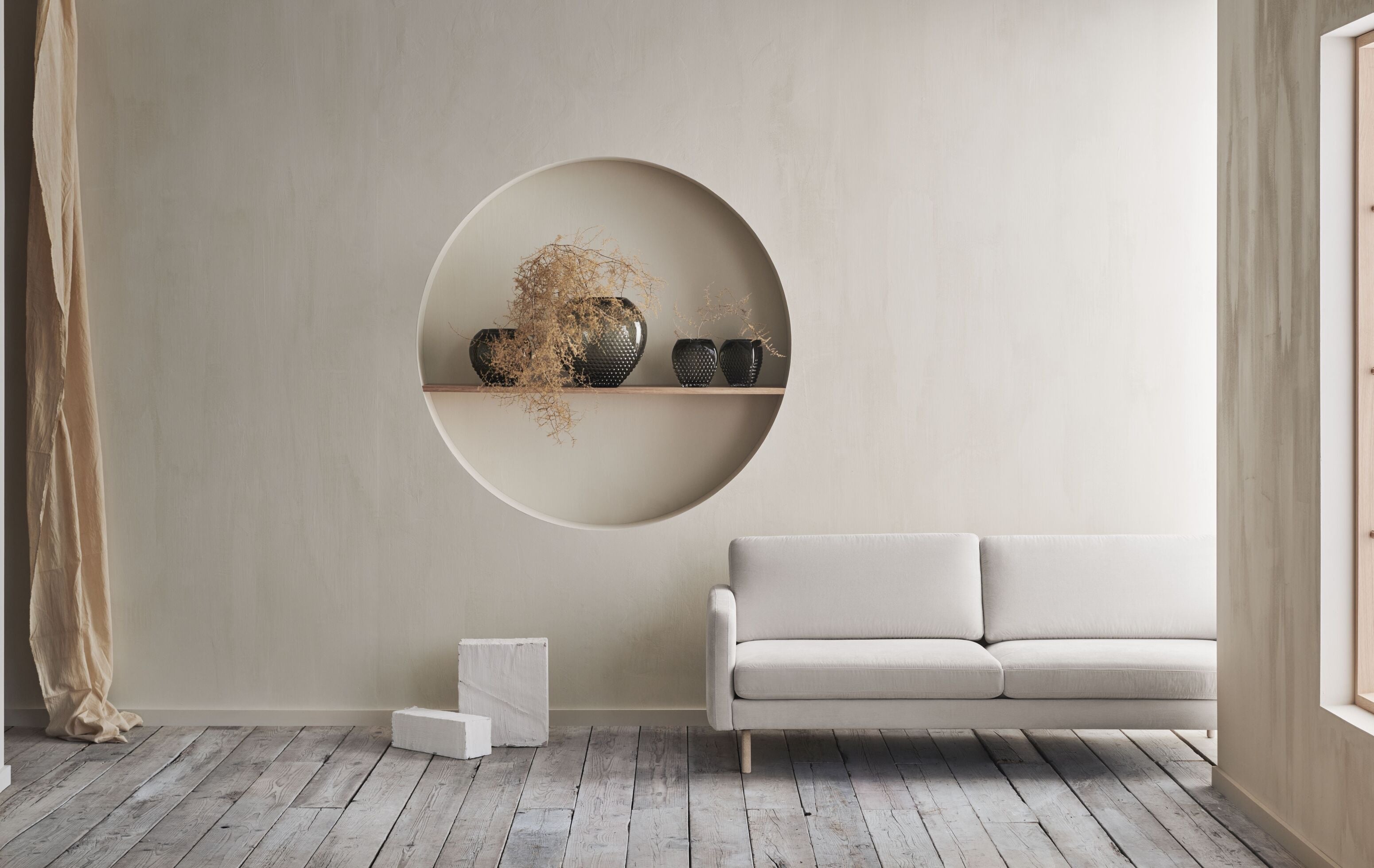 Rohová sedačka ve tvaru písmene U pravostranná SCANDINAVIA REMIX s dubovým podstavcem