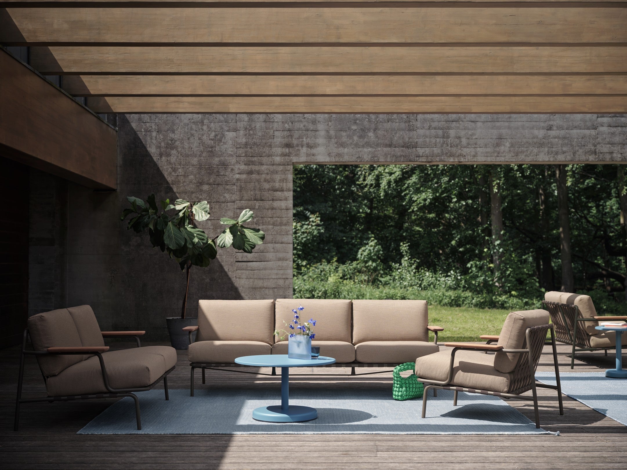 Outdoor 2-seater sofa with armrests SETTLE gray with green base [Amelia]