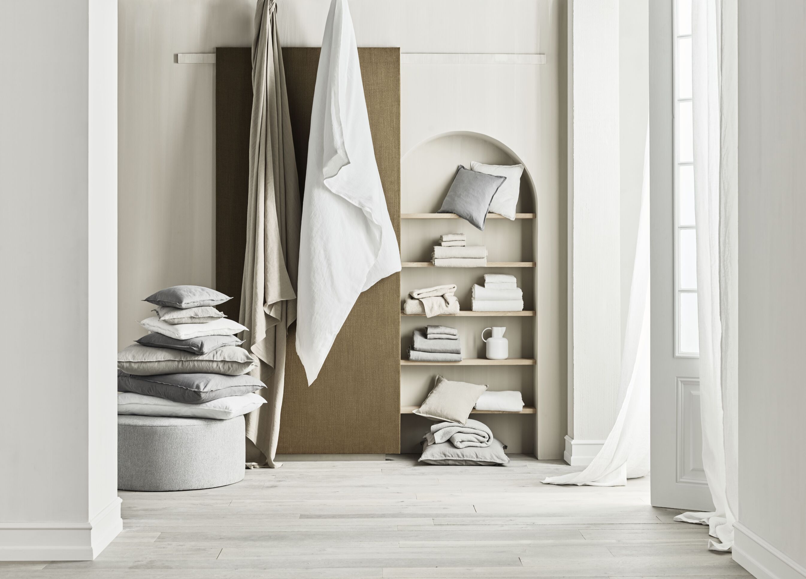 Polštář PLOVER světle šedý