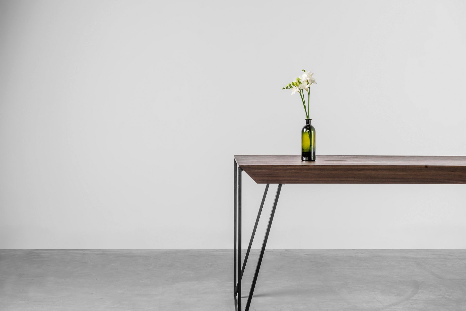 FRANCIS Table with Walnut Top and Black Steel Base