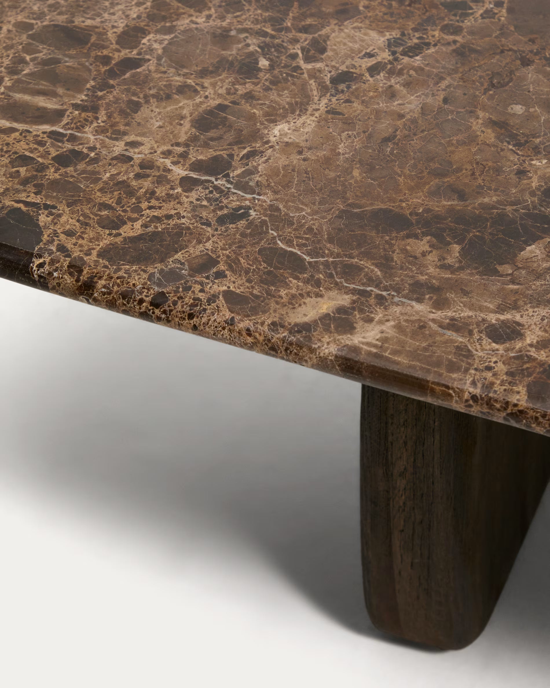 PIRITA Coffee Table in Marble with Dark Wooden Base