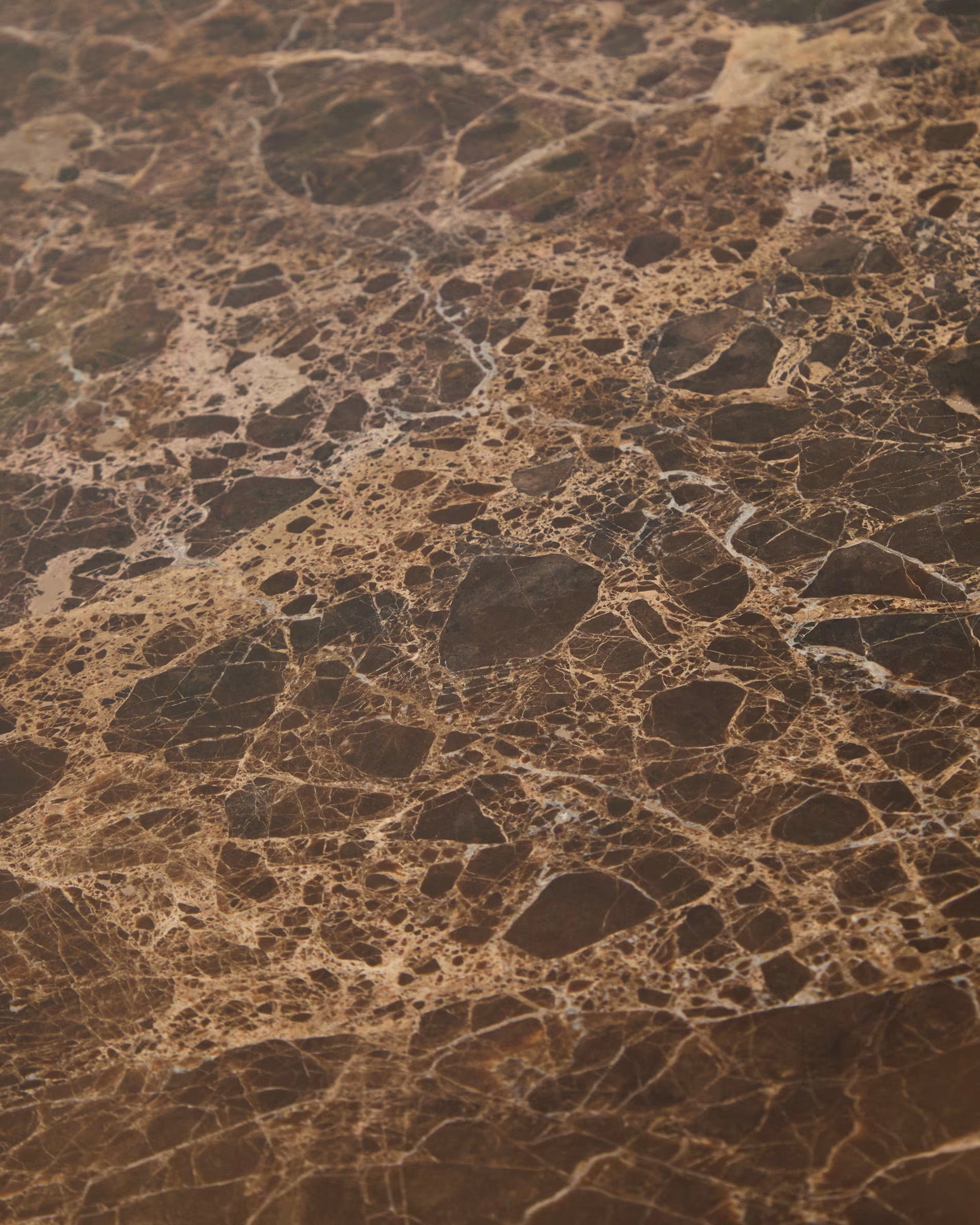 PIRITA Coffee Table in Marble with Dark Wooden Base