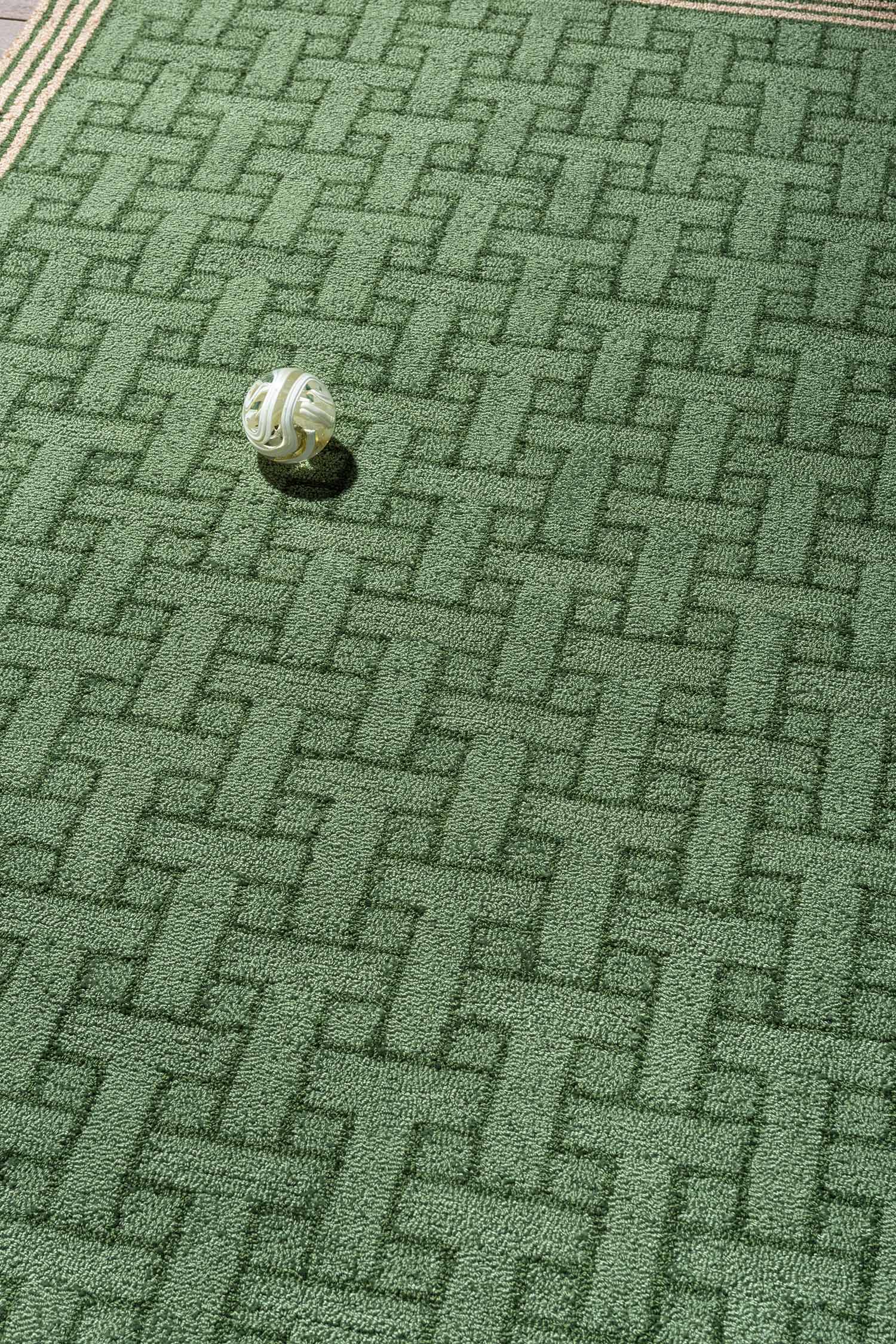 Zahradní koberec T-MONOGRAM JADE zelený