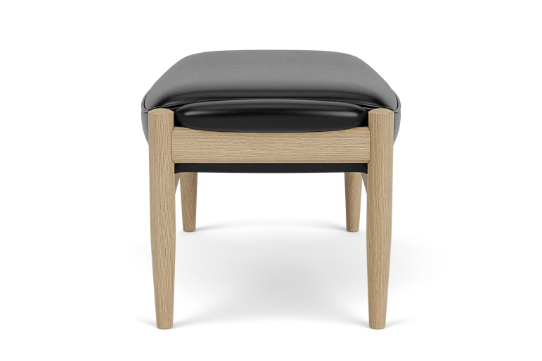 Podnožka THE SEAL černá kůže s dubovým podstavcem