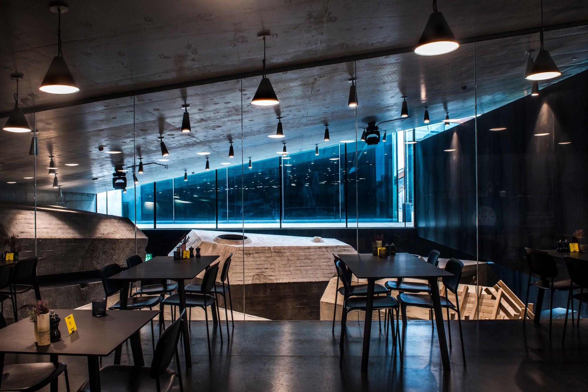 Lampa wisząca KEGLEN czarny