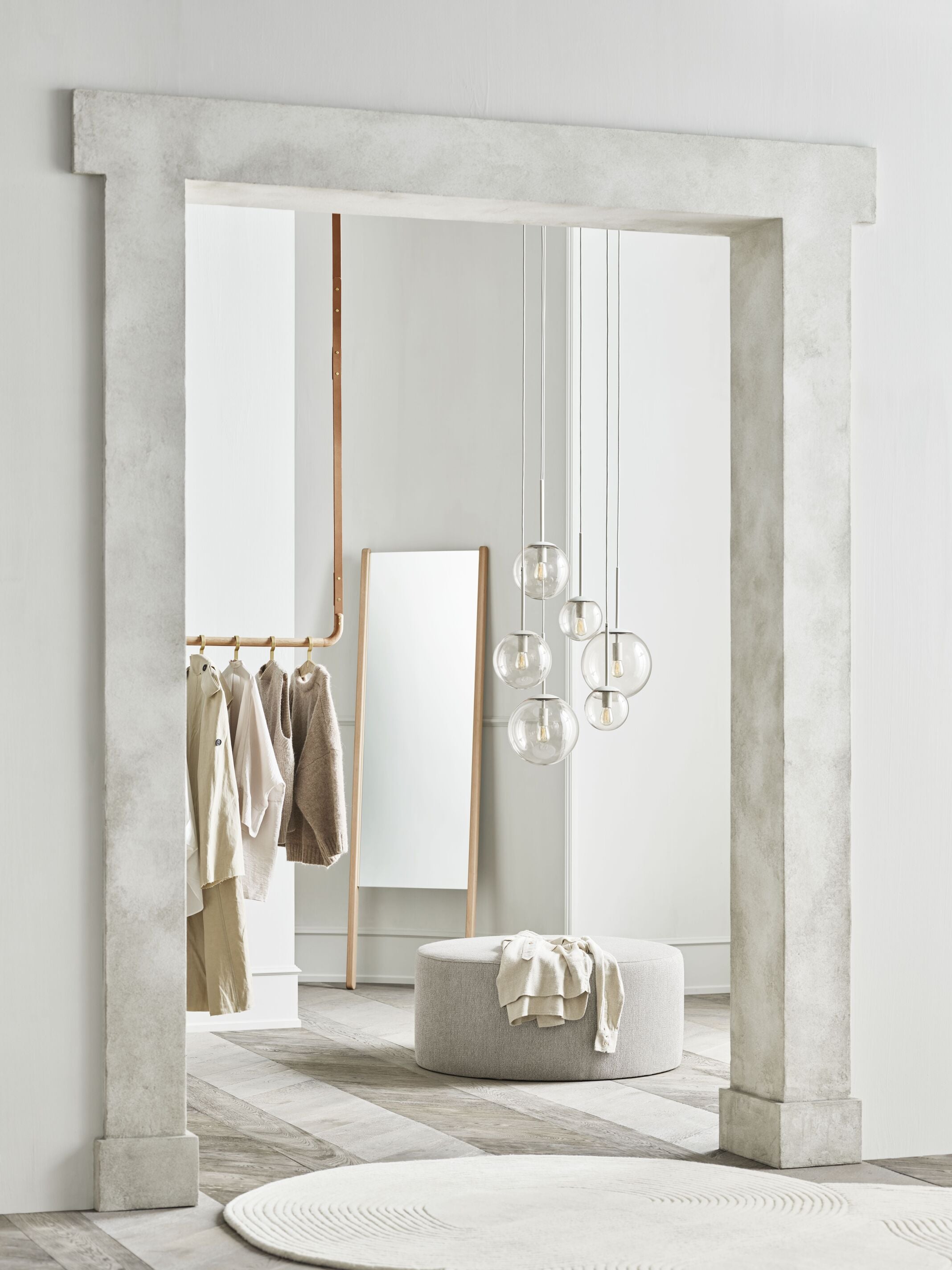 Lustr HAVEN rám z dubového dřeva