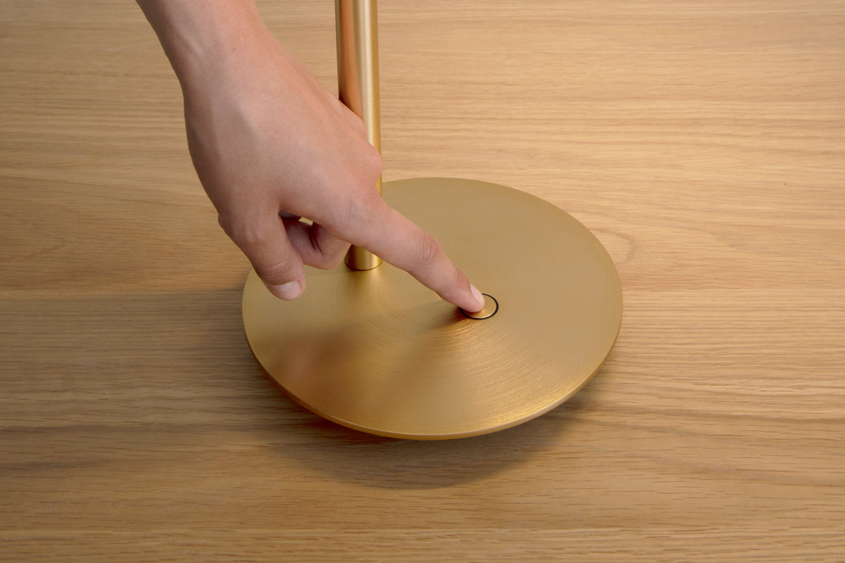Gold OMNI Table Lamp