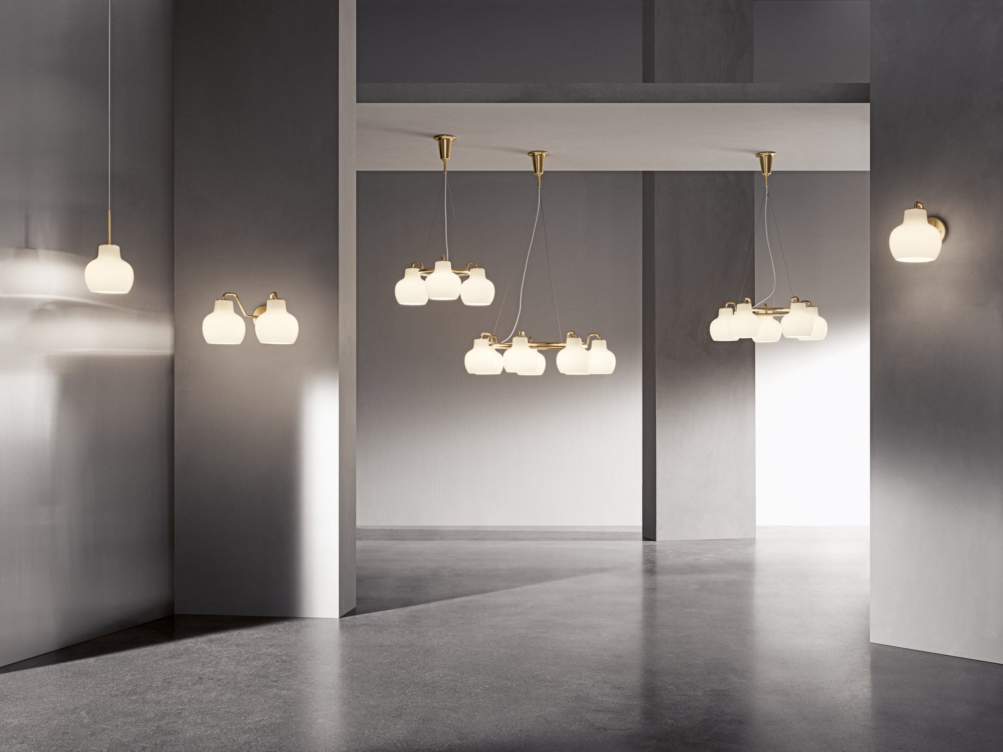 Závěsné svítidlo VL RING CROWN 1 bílé s mosazným povrchem