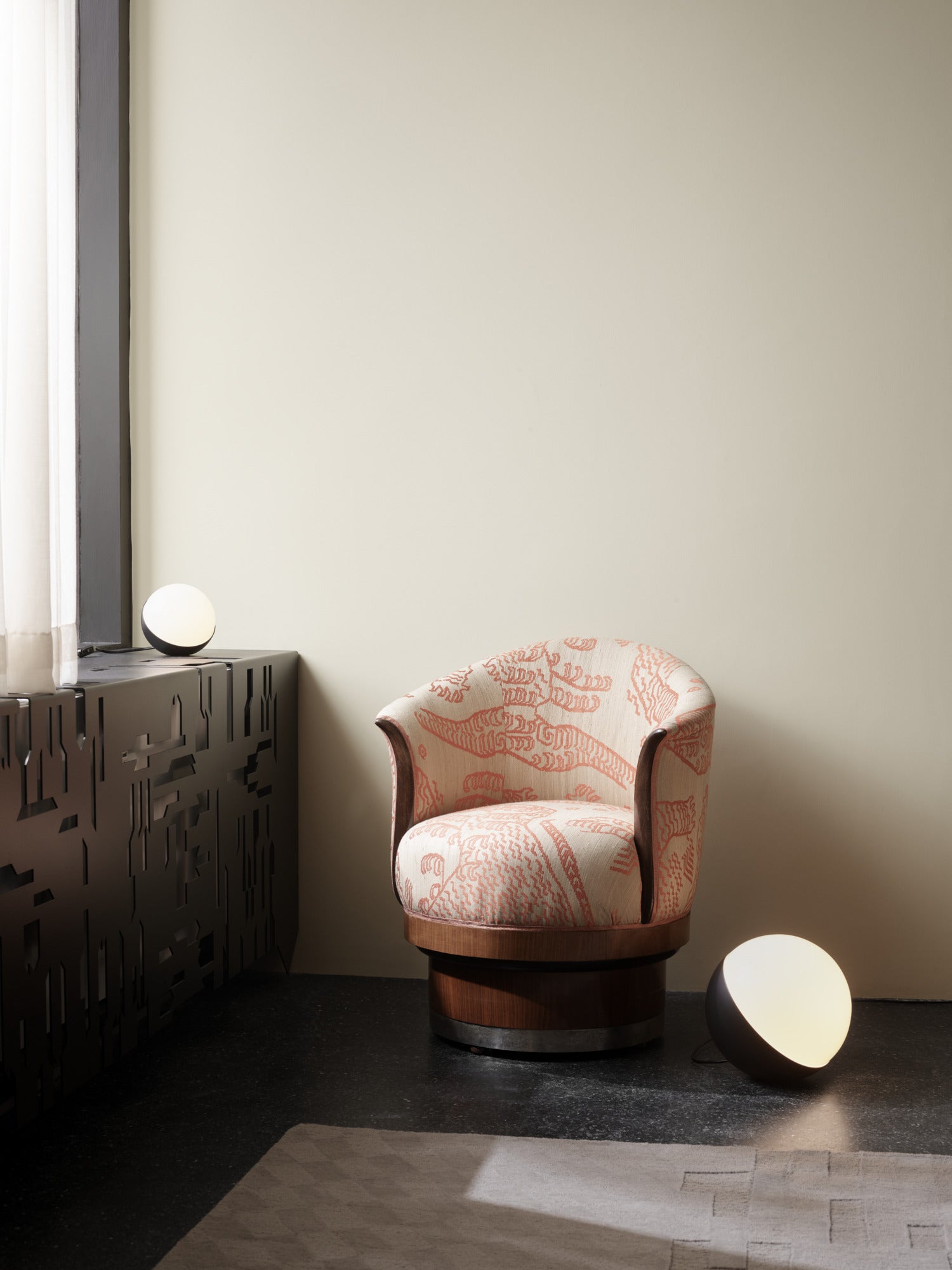 Lampa VL STUDIO biały z czarną podstawą