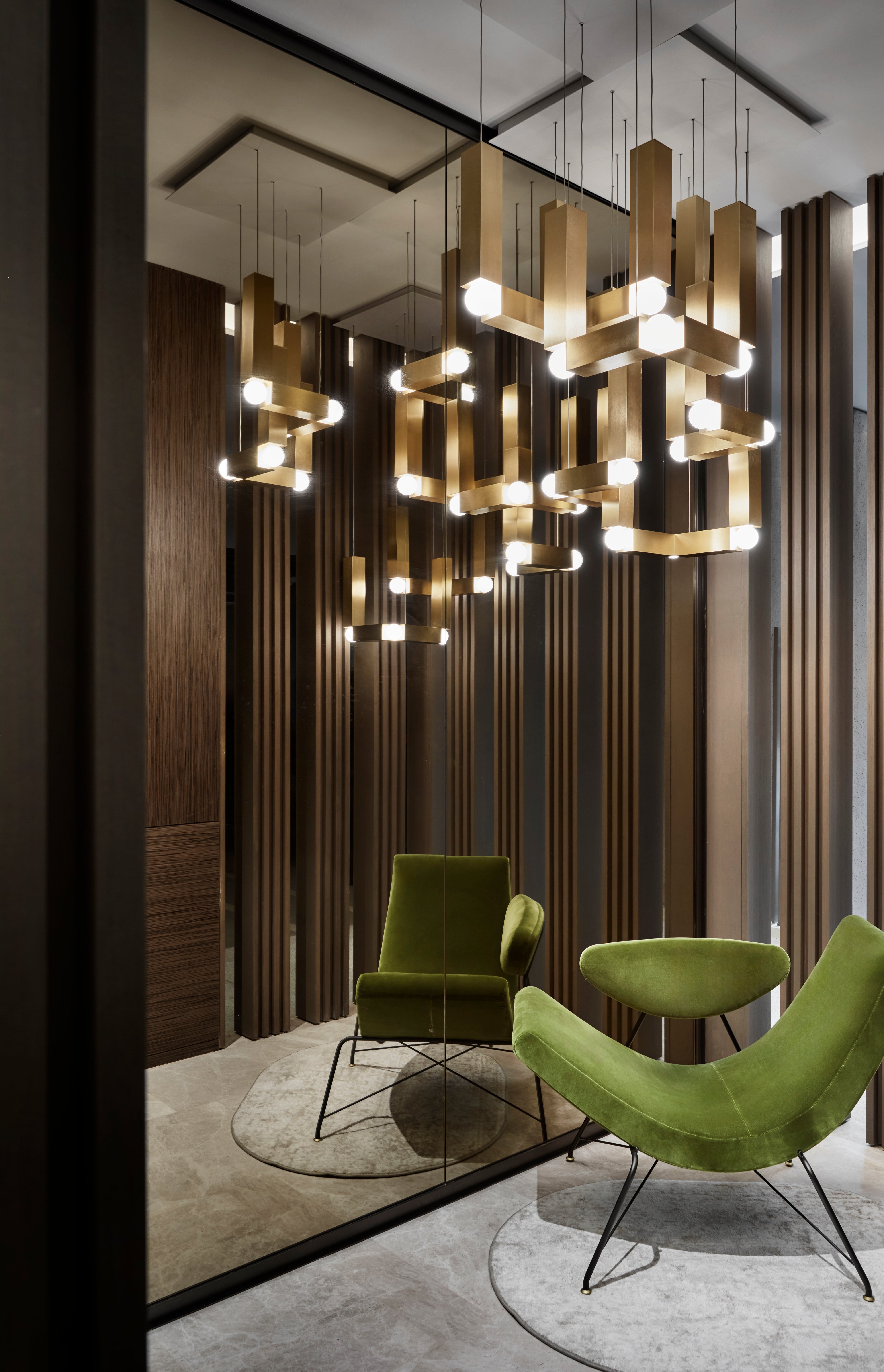 Lampa visící VESPER DUO s opálovým stínidlem a hnědým povrchem