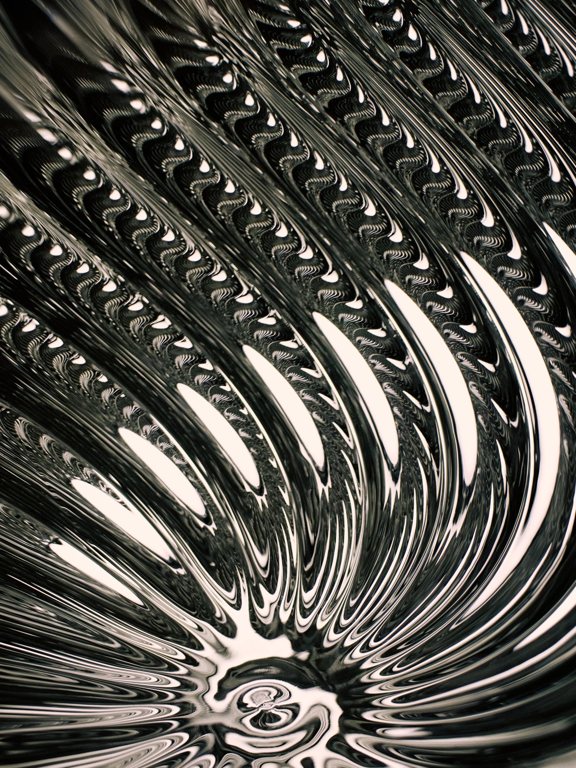 WHIRL FAT CONE Silver Floor Lamp with Silver Base