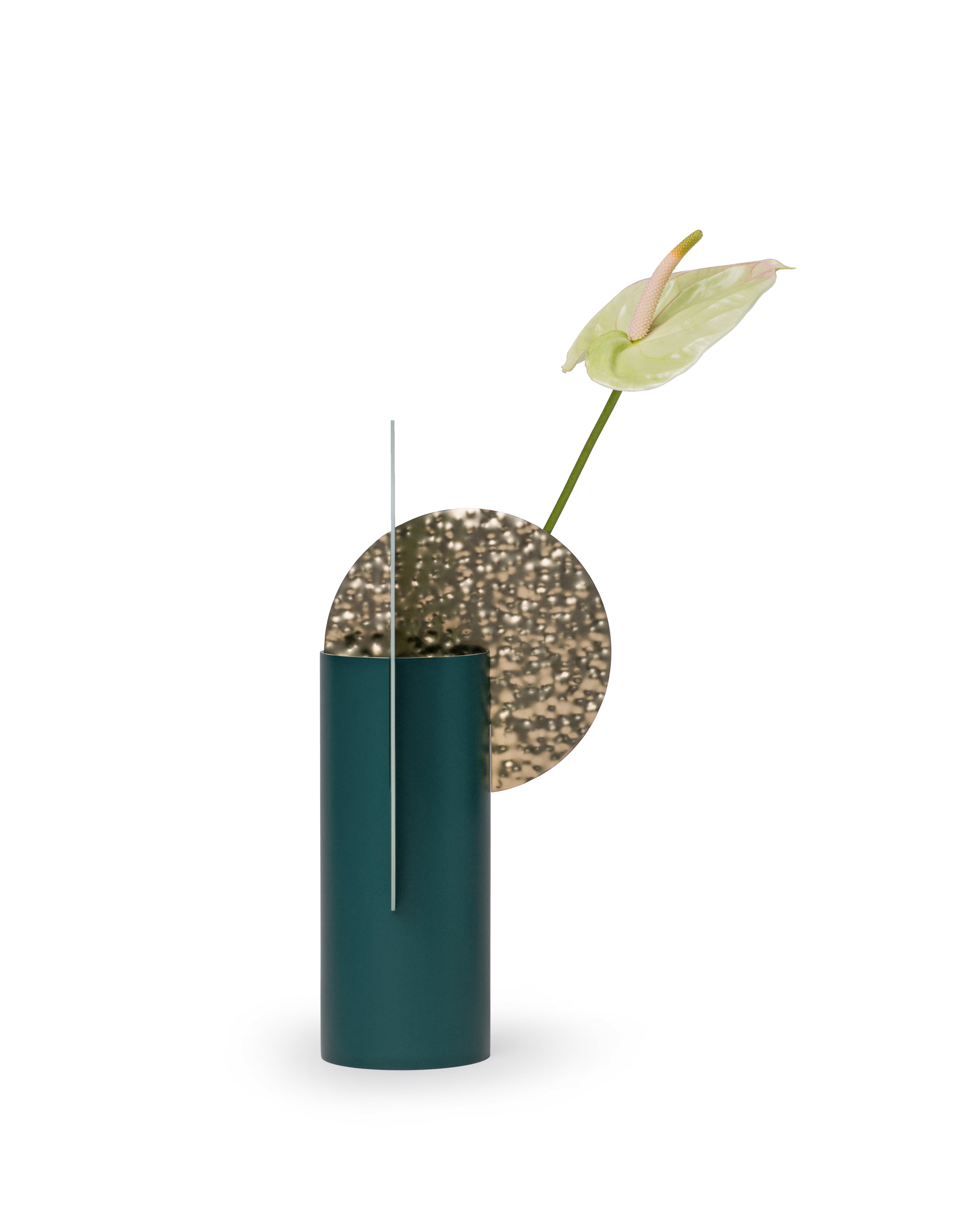 Váza YERMILOV - ČÍSLOVANÁ EDICE zelená s mosazným detailem