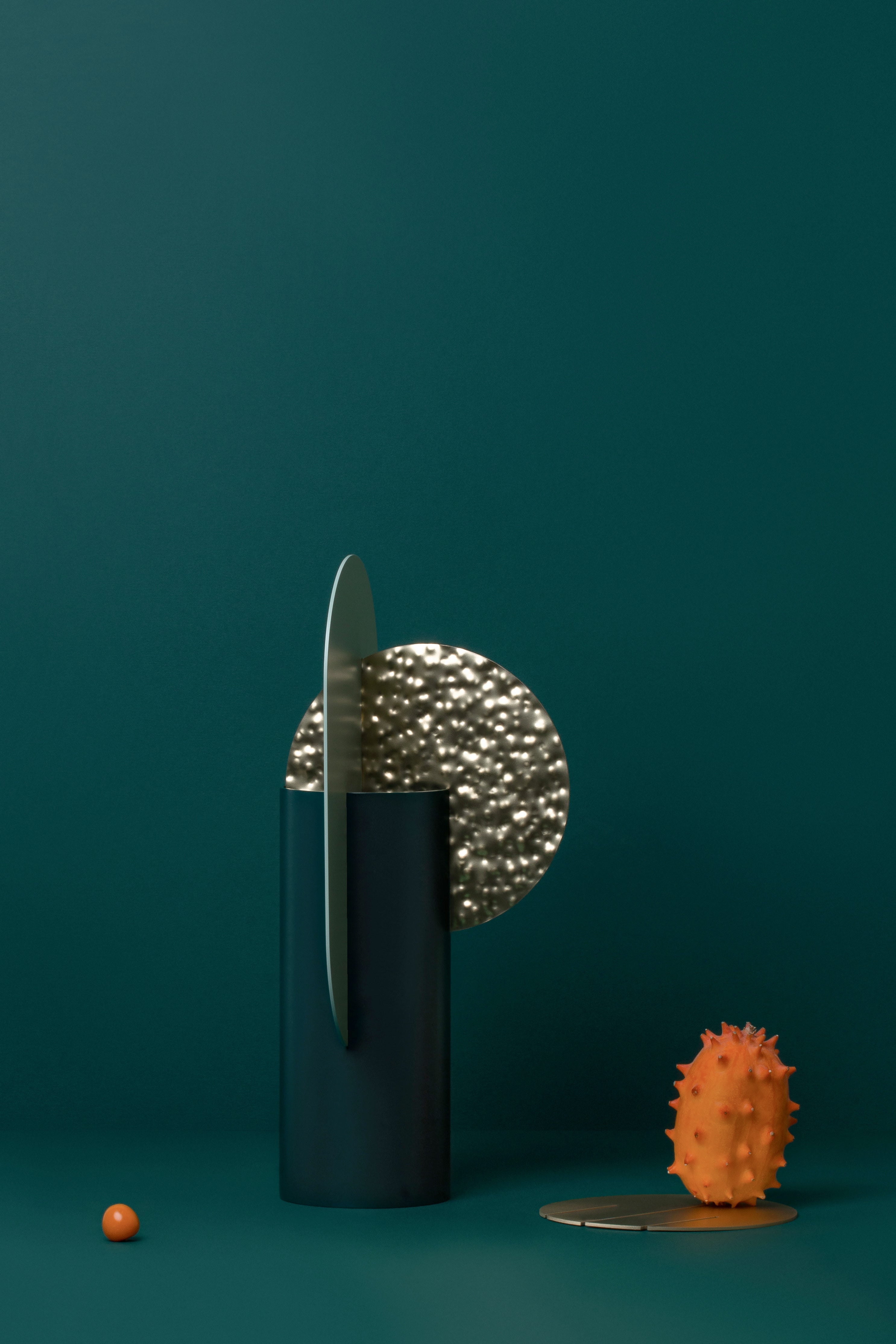 Váza YERMILOV - ČÍSLOVANÁ EDICE zelená s mosazným detailem