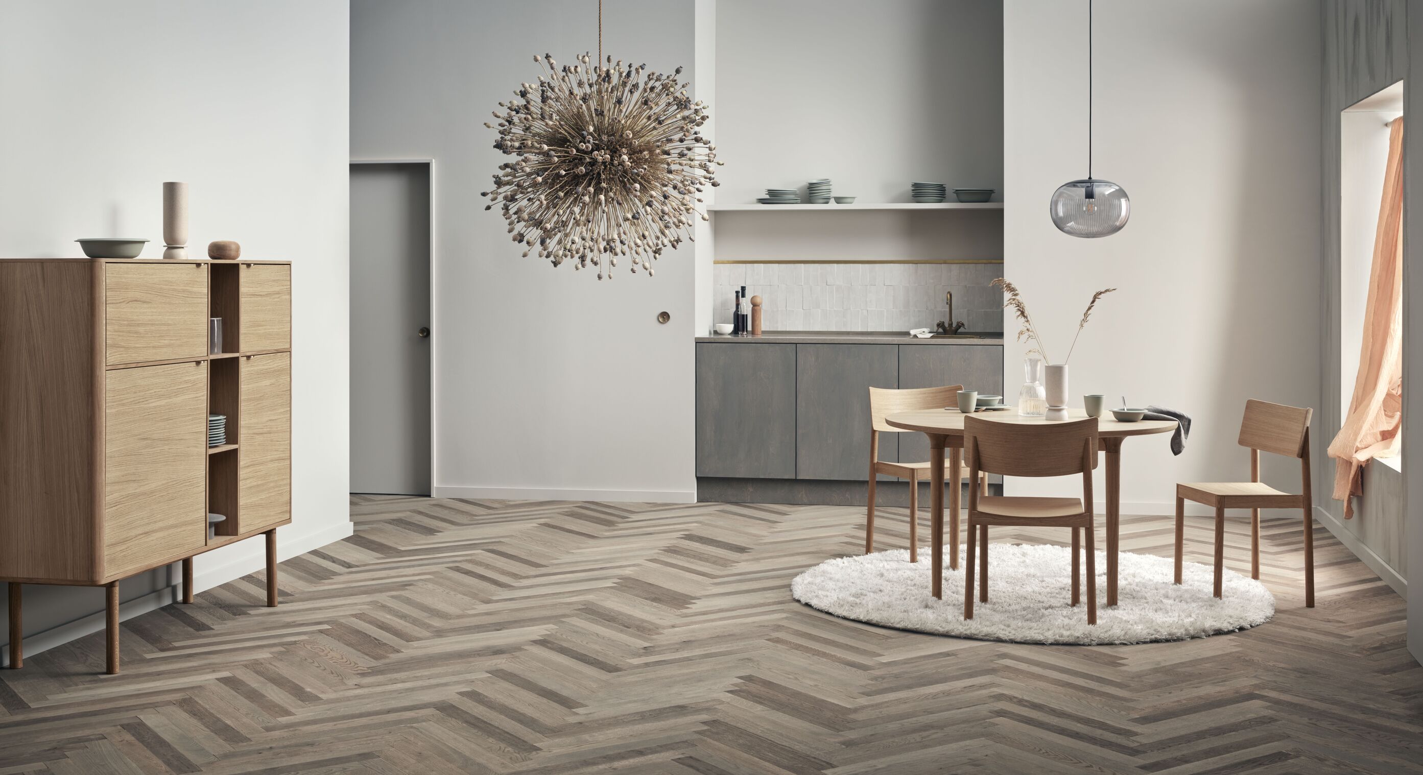 Židle TUNE černý dubový dýha