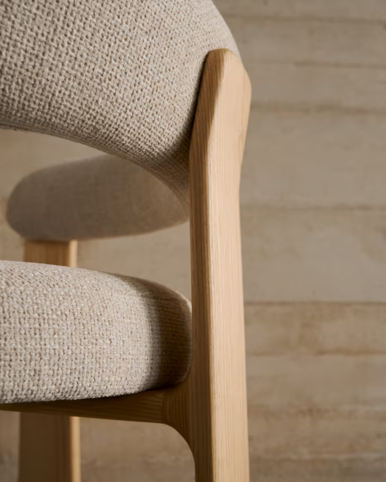 GRANITE armchair in beige chenille with an ash base