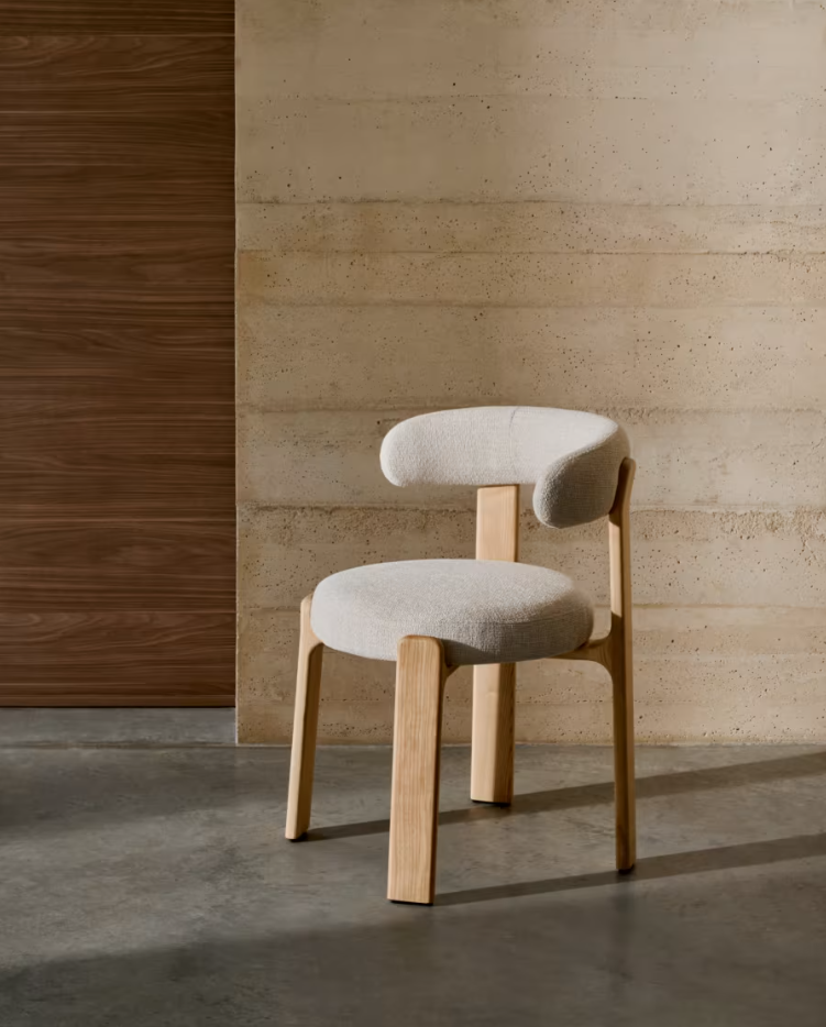 GRANITE chair in beige chenille with an ash base