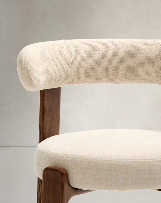 Židle GRANITE béžový šenil s tmavým jasanovým podstavcem