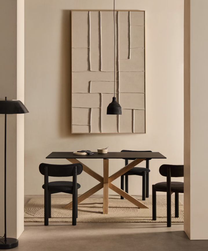 Stůl ARGO černý s podstavou imitující dřevo