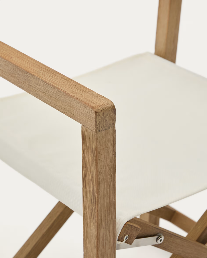 Villara white external chair with an acacia base