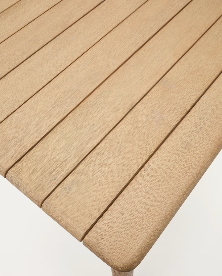 Zahradní stůl SORI z masivního akáciového dřeva