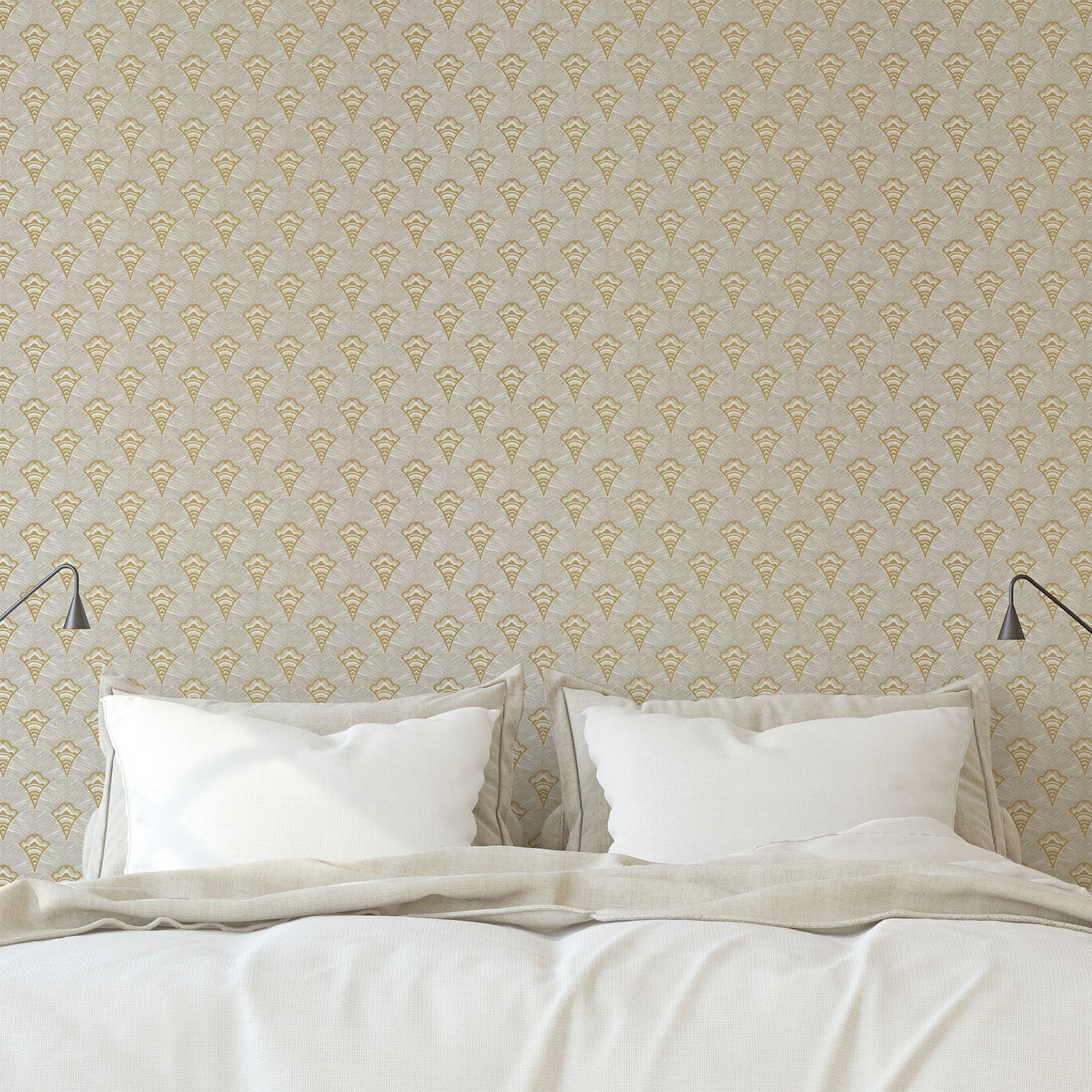 Structural wallpaper with an abstract fan pattern ADENIUM - SABLE sandy with gold