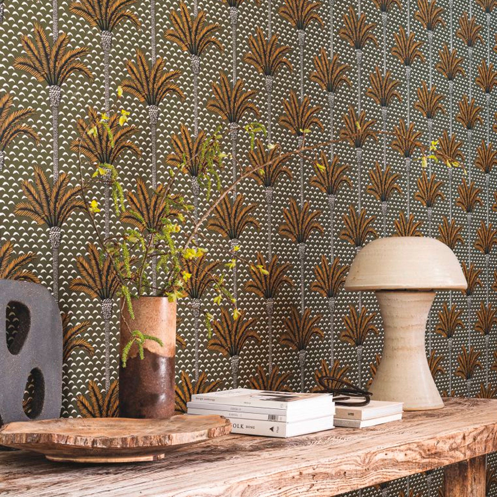 Structural wallpaper with a plant motif in palm trees ATLAS - KAKI khaki