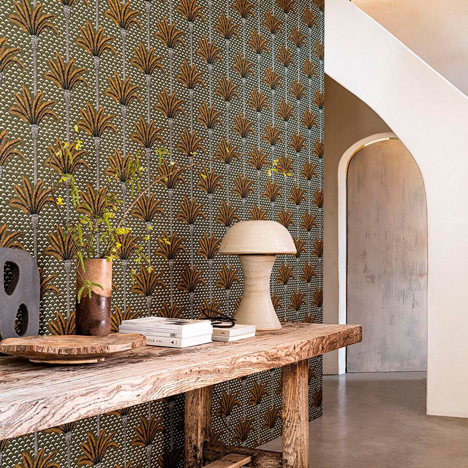 Structural wallpaper with a plant motif in palm trees ATLAS - KAKI khaki