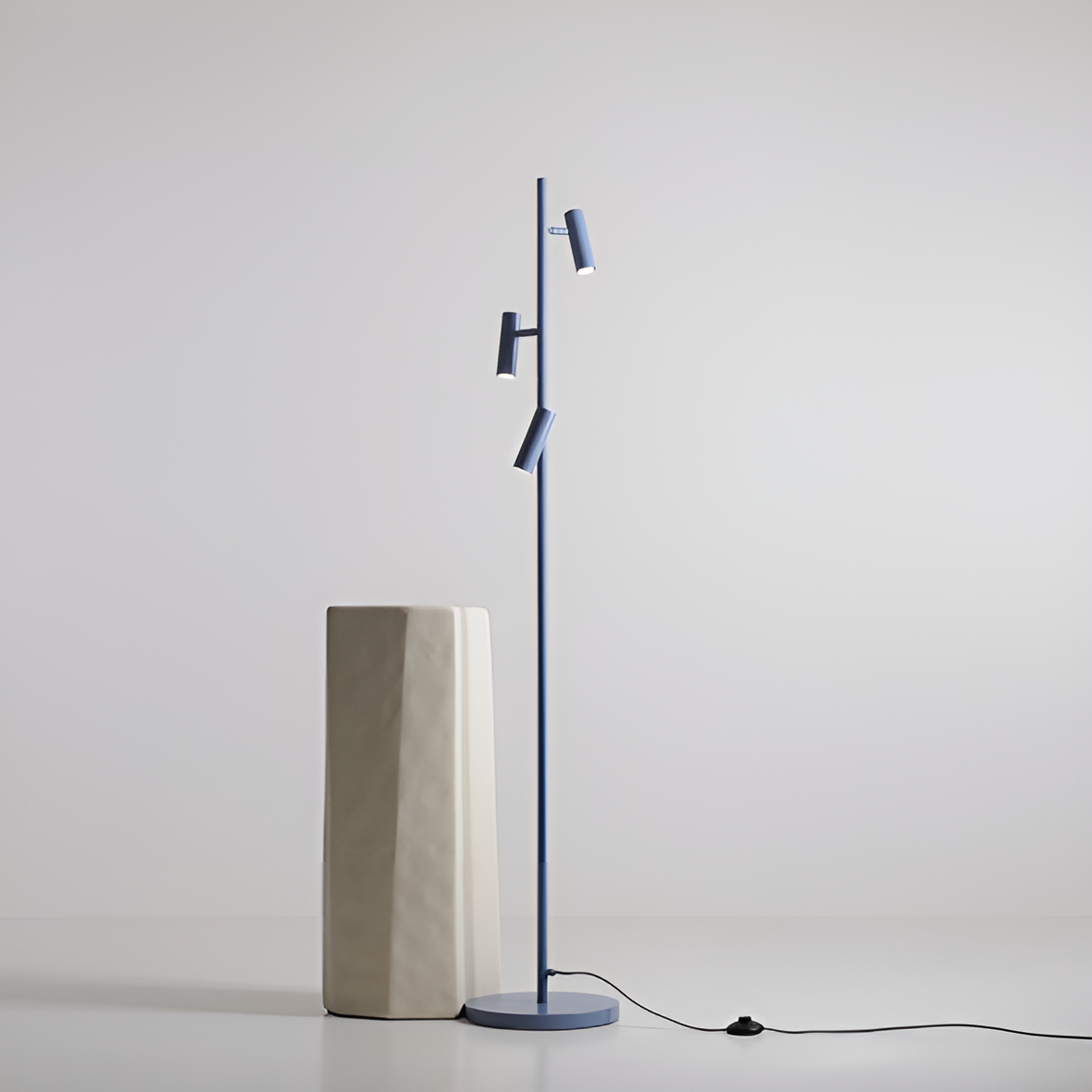 Trevo blue floor lamp