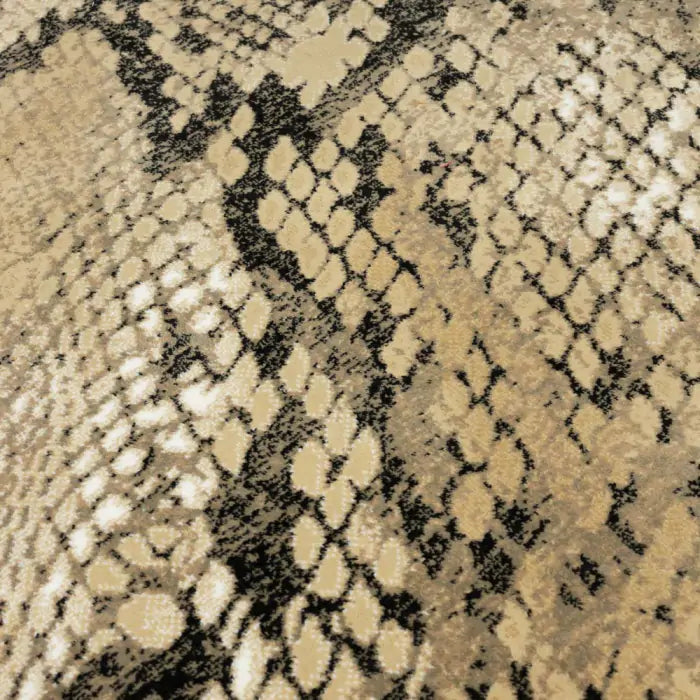 Koberec KEEP YOUR ENEMIES CLOSER hnědý hadí vzor