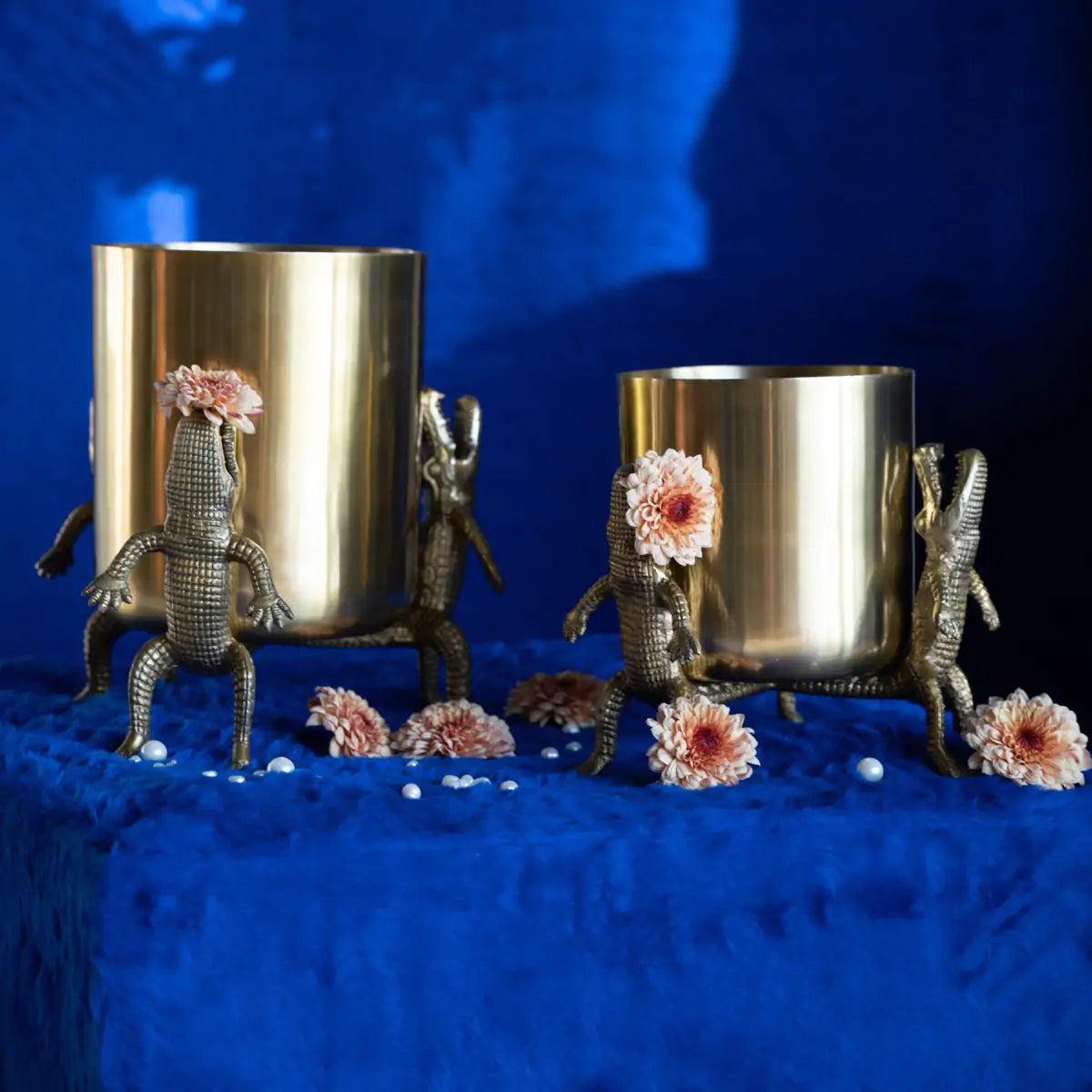 Wazon SURROUNDED BY CROCODILES złoty