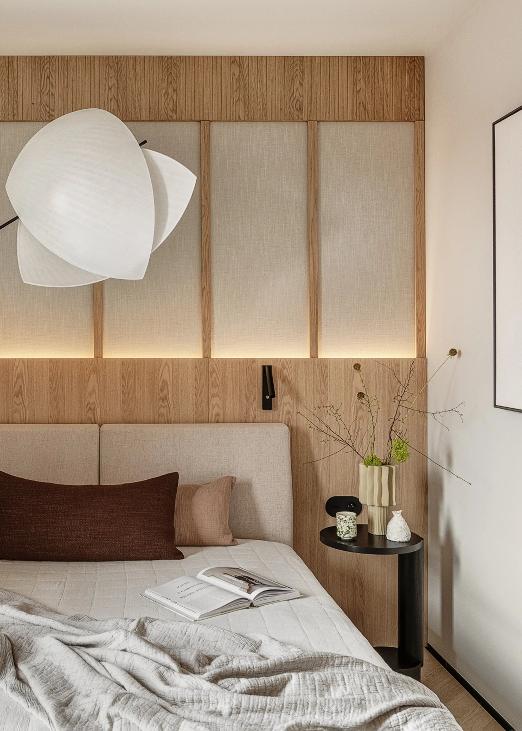 BOLD Black Side Table