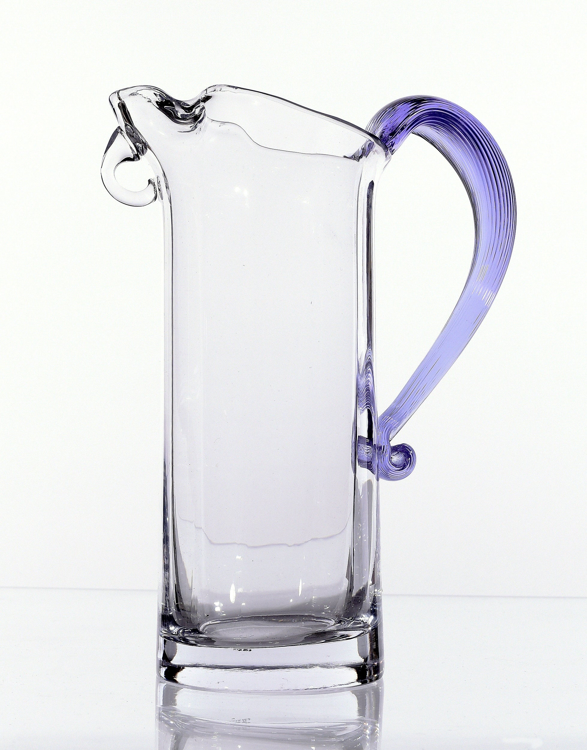 Victor glass jug