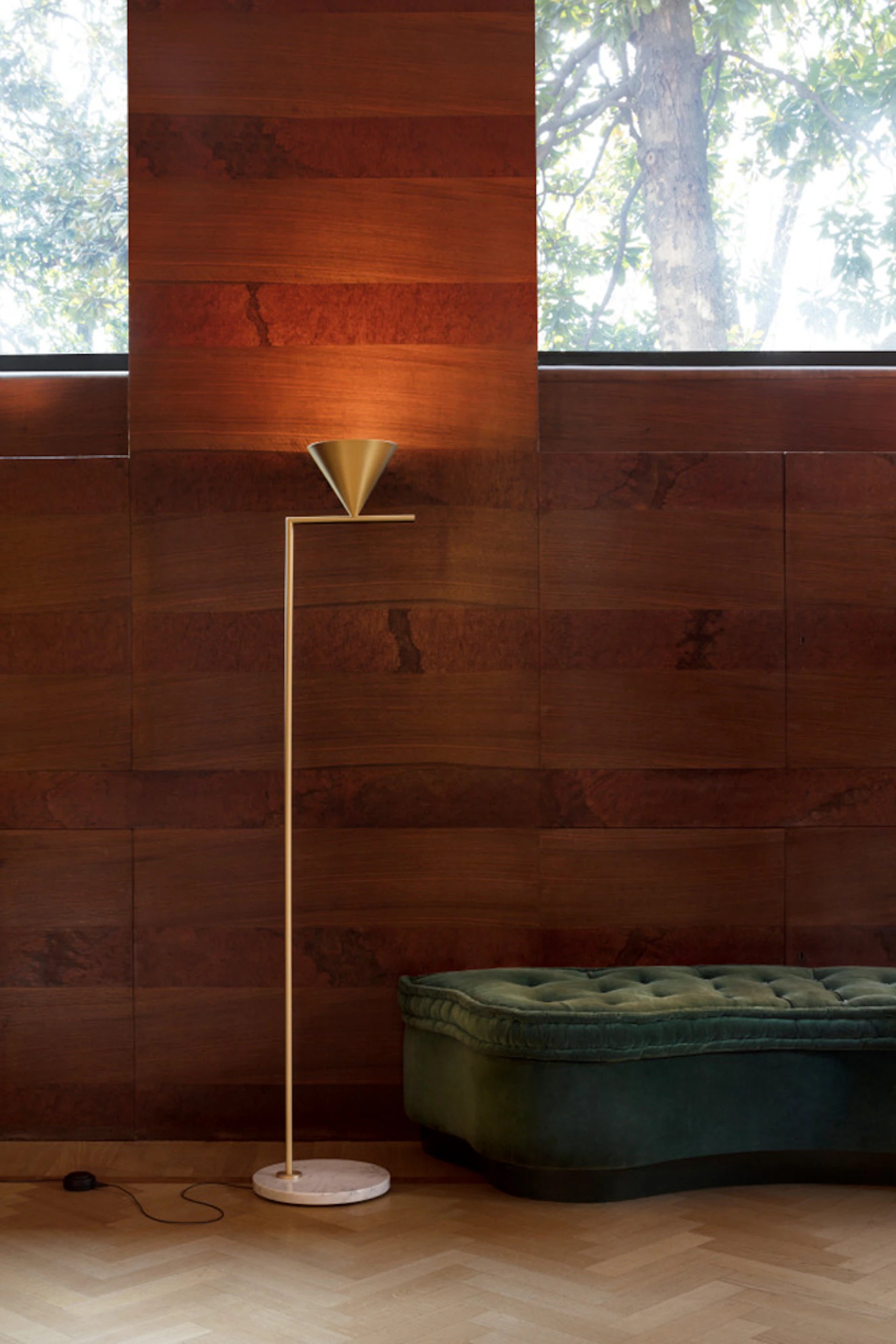 Stojací lampa CAPTAIN FLINT mosazná