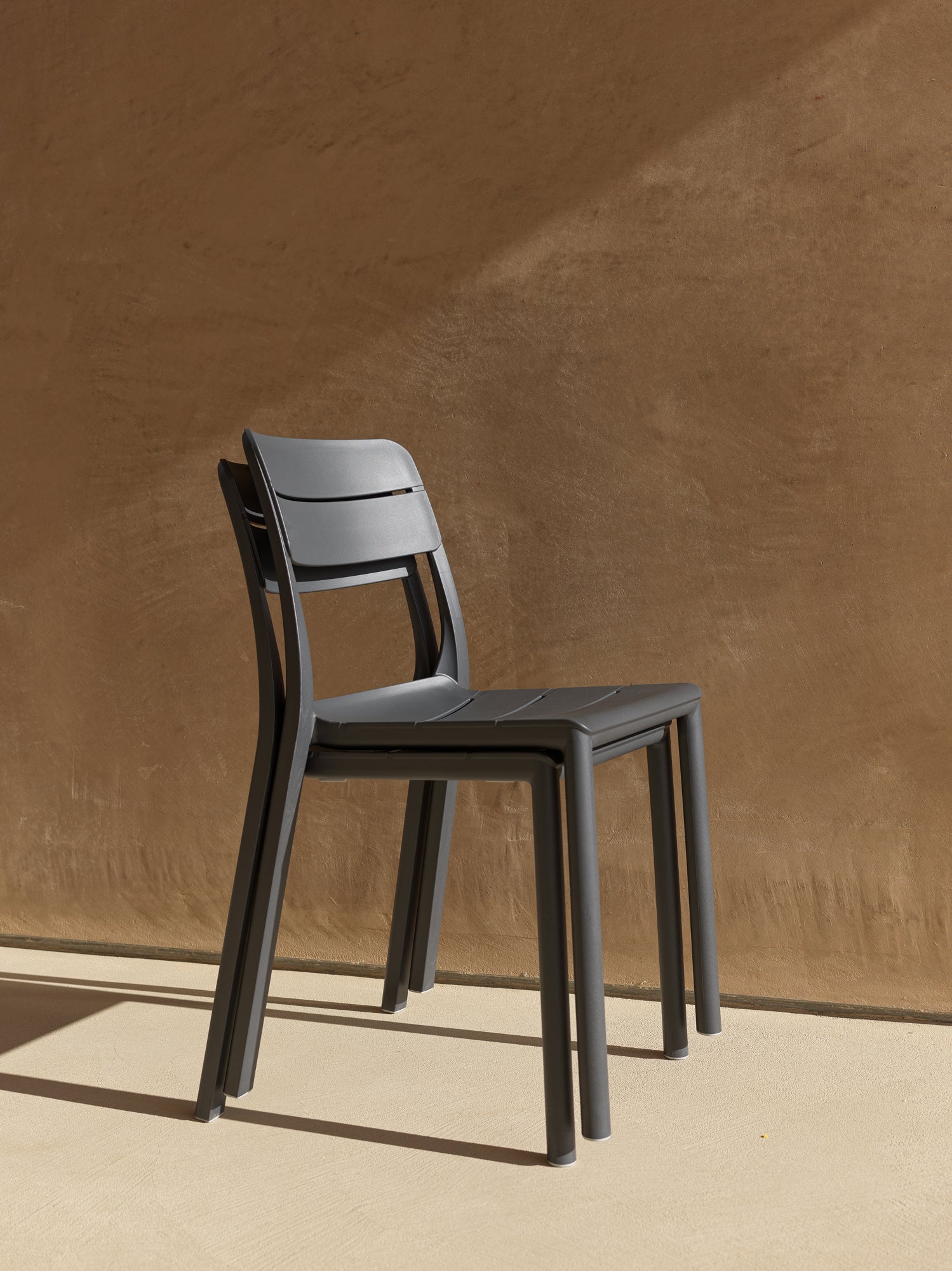 CASSIA Outdoor Chair Brown