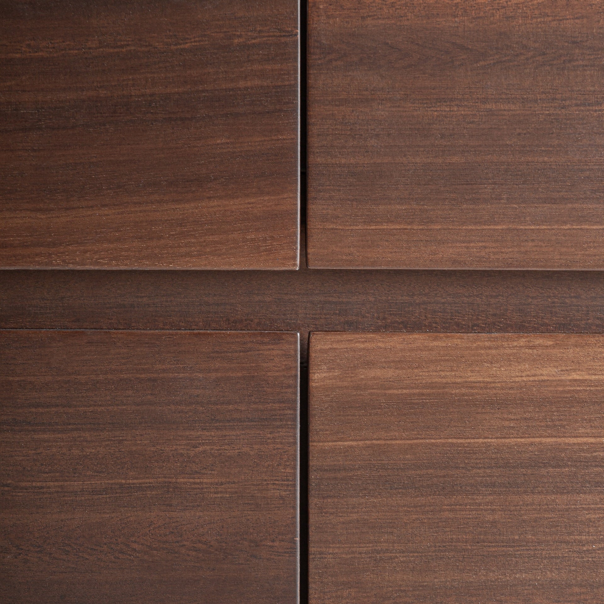 KANDERN Chest of Drawers in Eucalyptus Veneer with Beige Finish
