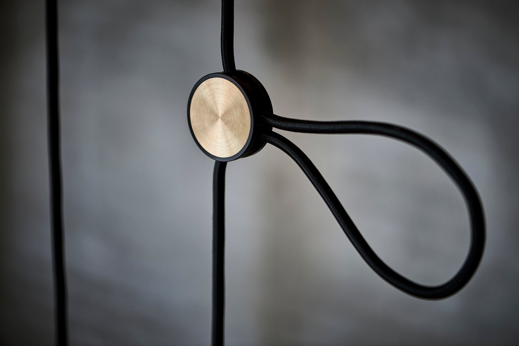 White Cable Regulator MODEL 501