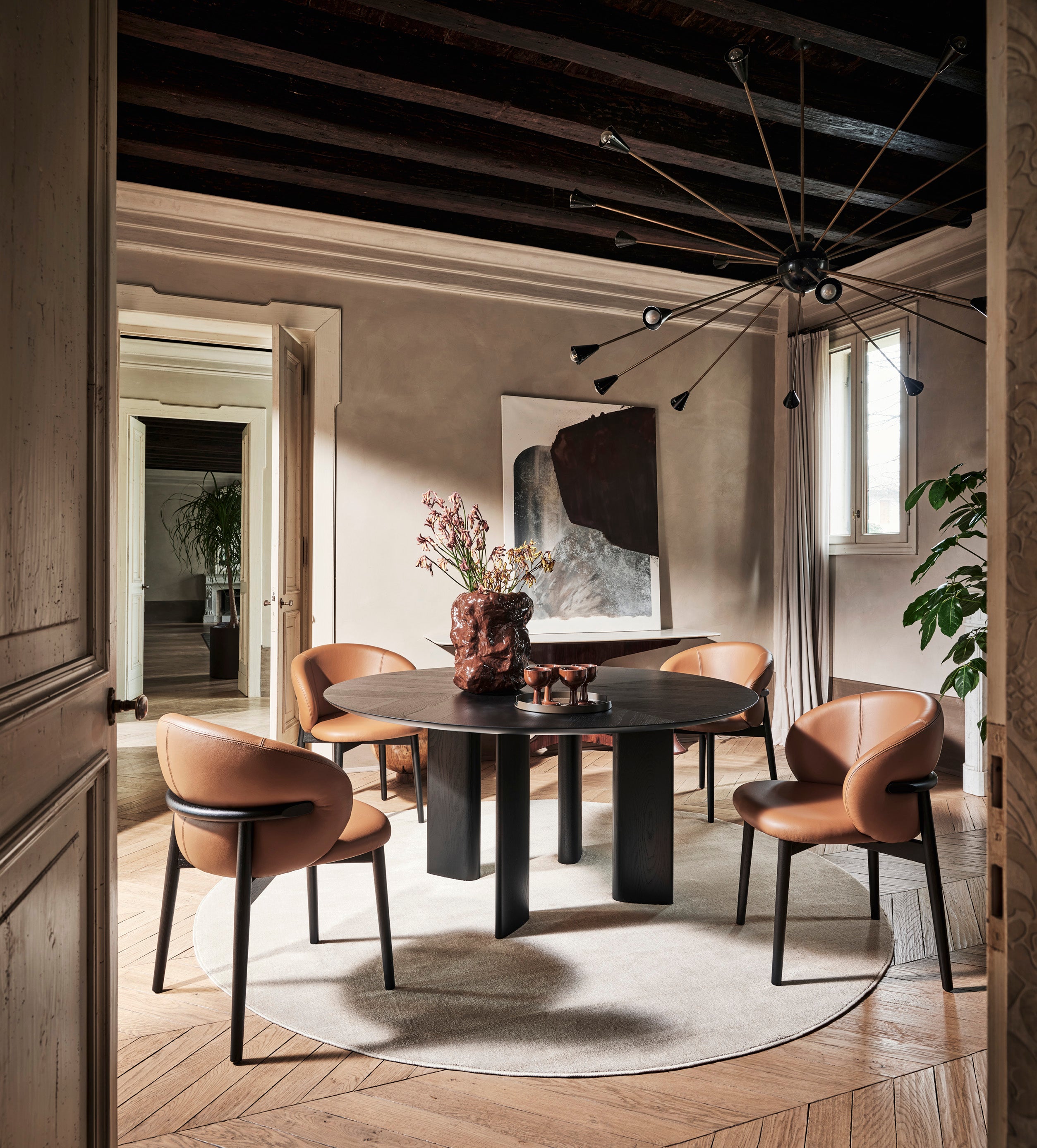 Round table SANDY black top with black base