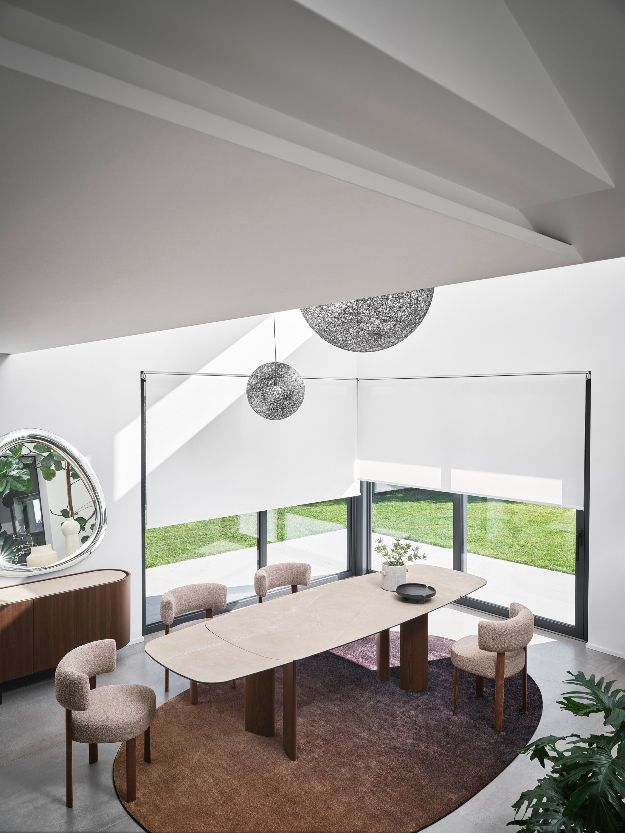 Rozkládací stůl SANDY béžová deska s tmavým dřevěným podstavcem