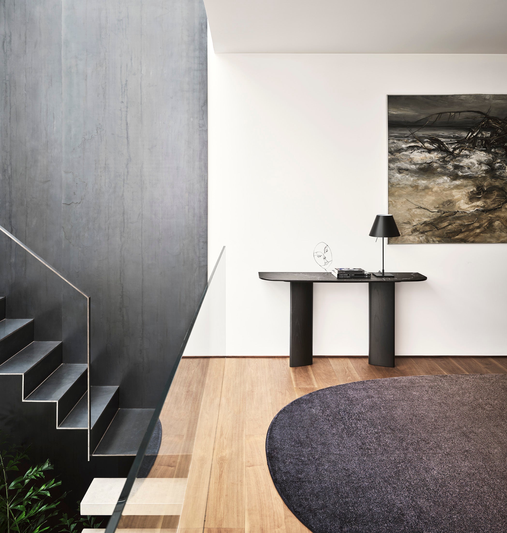 Konzola SANDY černá keramika s černým dřevěným podstavcem