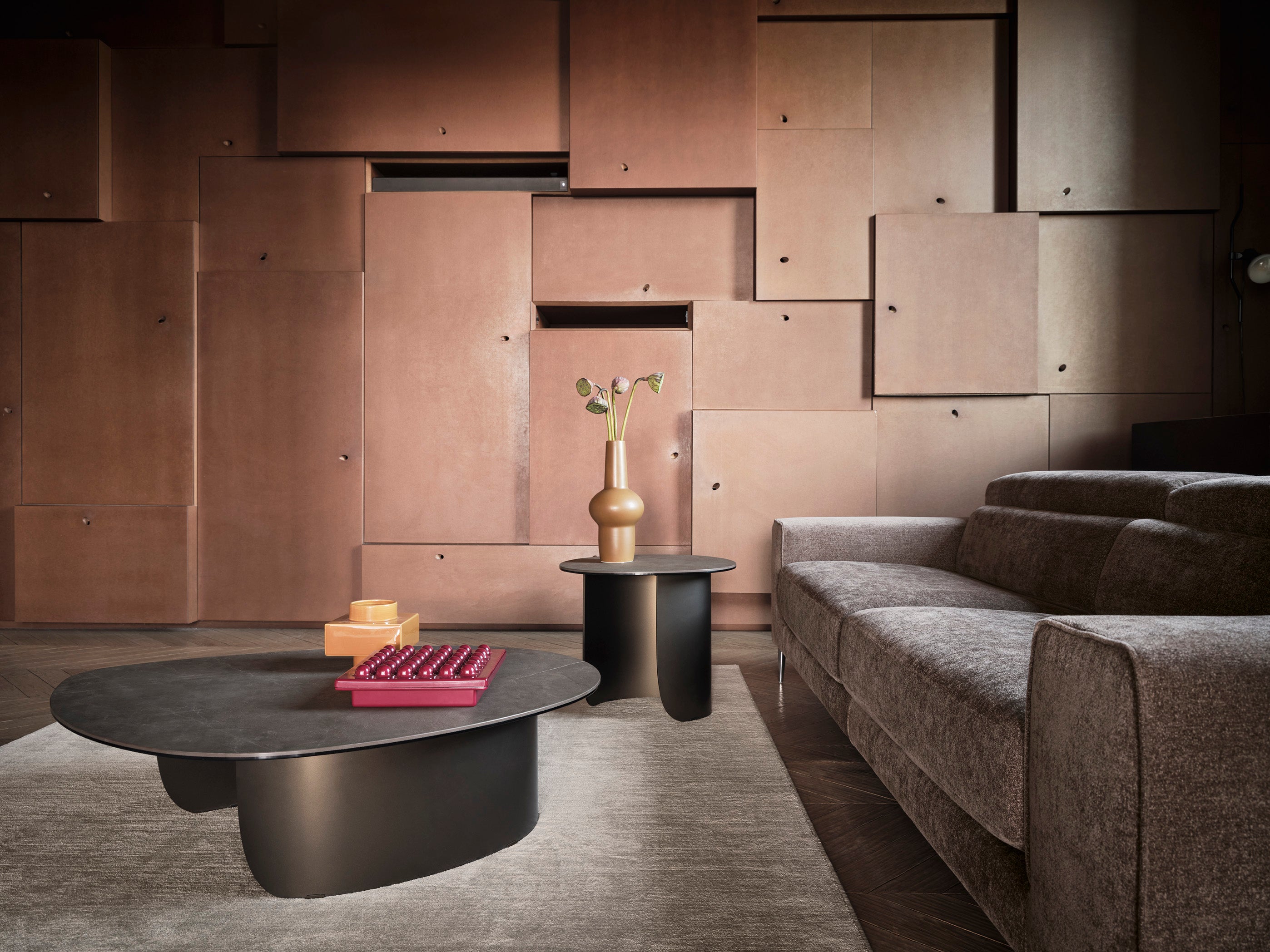 Hnědý konferenční stolek TWINS