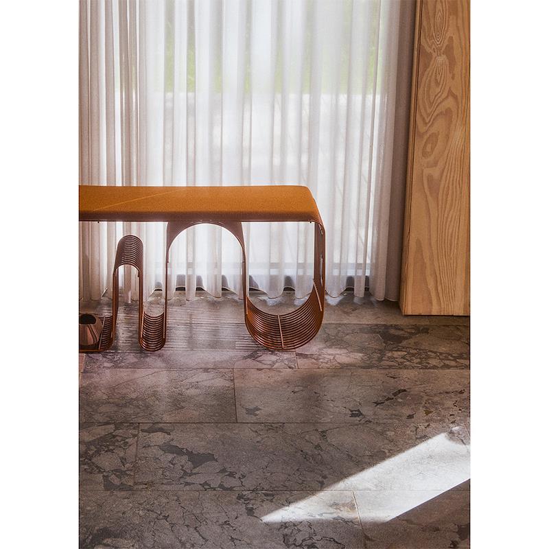 Hnědá lavička CURVA