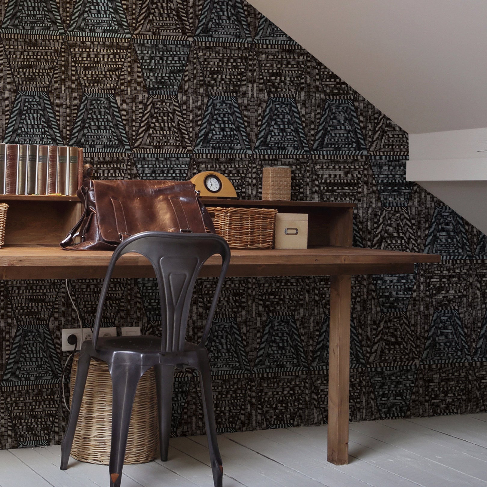 Tapeta s abstraktním vzorem DAIA - NOIR/GIVRE šedá s modrou