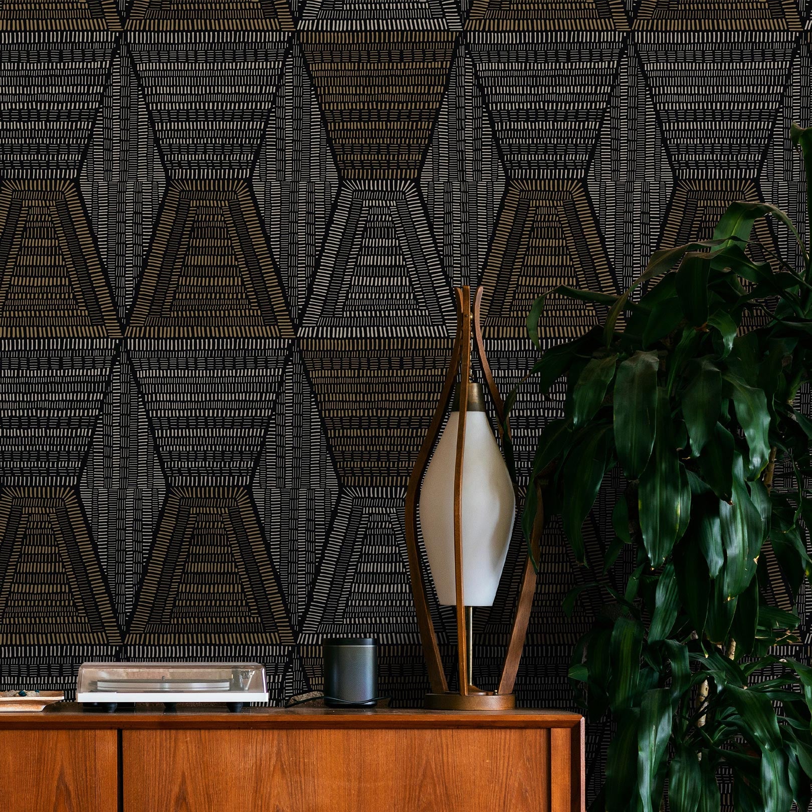 DAIA Abstract Pattern Wallpaper - BLACK/GOLD