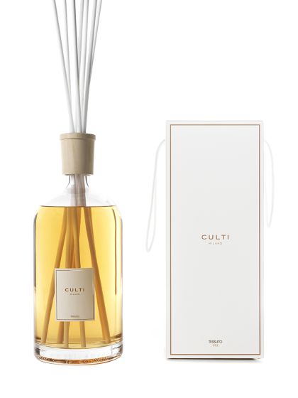 STILE - TESSUTO Scent Diffuser with notes of blackcurrant leaves, cotton flowers, jasmine, and white musk.