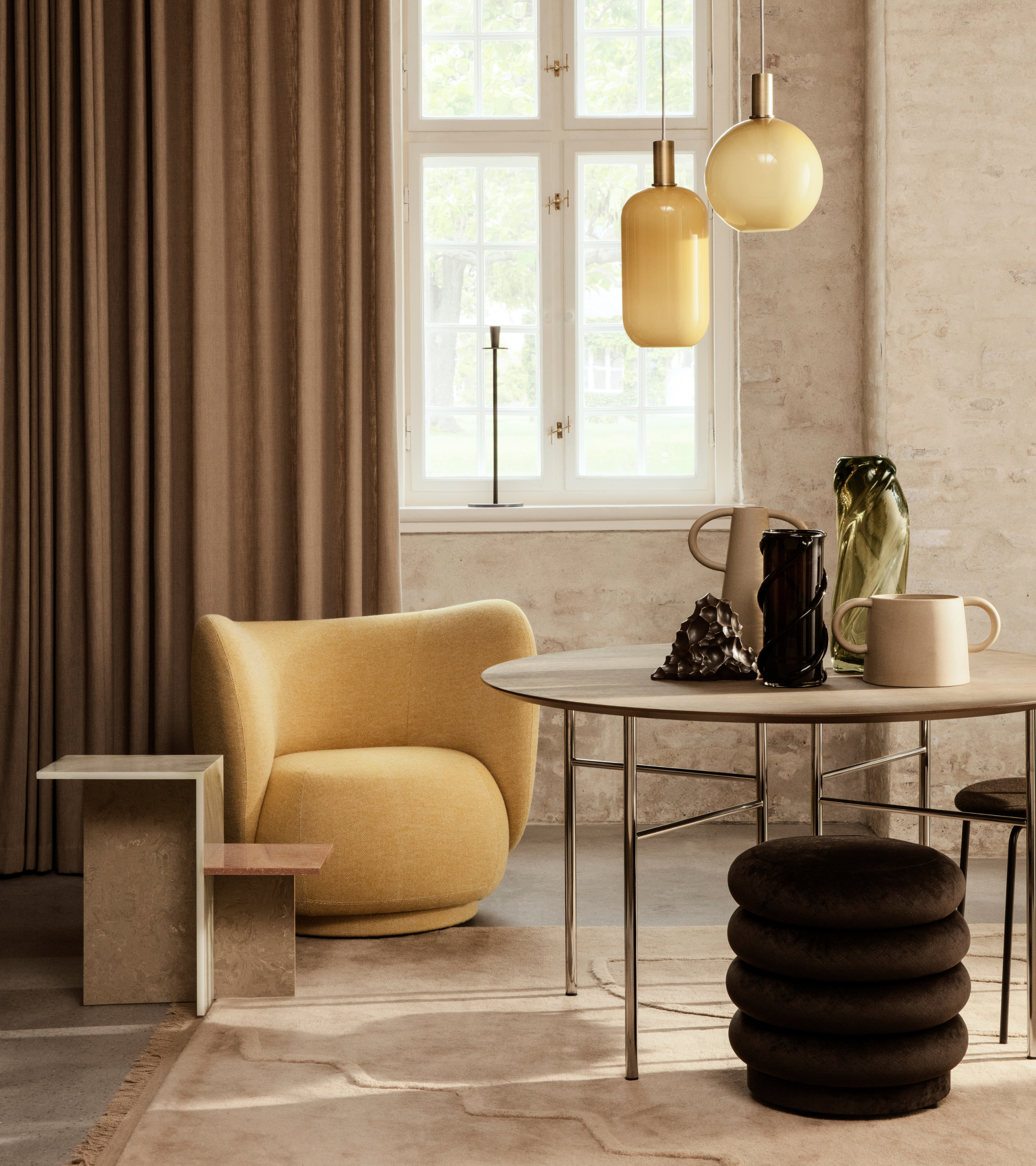 Boční stolek DISTINCT akrylový kámen